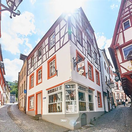 Fachwerkperle Am Historischen Marktplatz Бернкастел-Кюс Екстериор снимка
